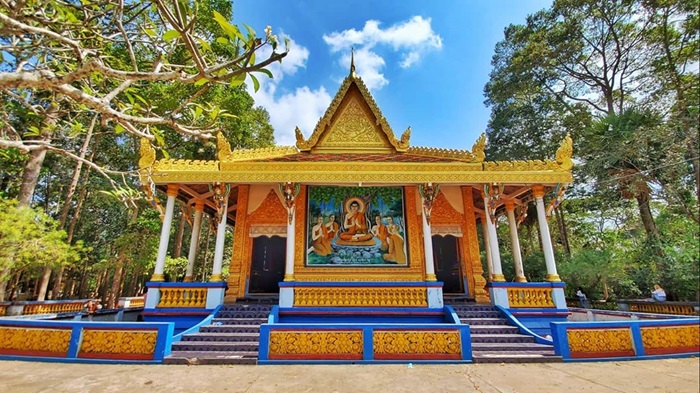 Chùa Dơi Sóc Trăng - ngôi chùa linh thiêng và kiến trúc ấn tượng