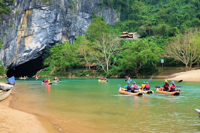 Quảng Bình trở thành điểm đến yêu thích mỗi dịp hè của du khách