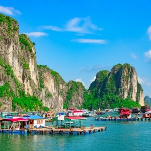 Cập nhật chi tiết, đầy đủ giá vé du lịch vịnh Hạ Long