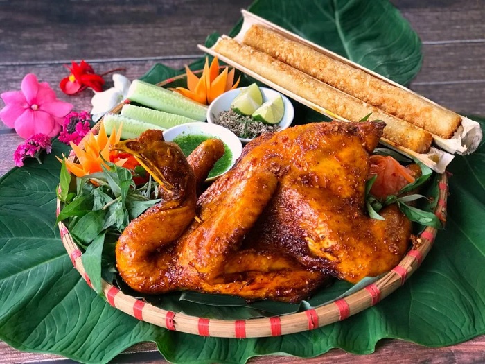 Gà đồi nướng mật ong