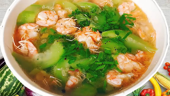 Món canh mướp nấu tôm khô còn giúp thanh nhiệt, dễ tiêu hóa